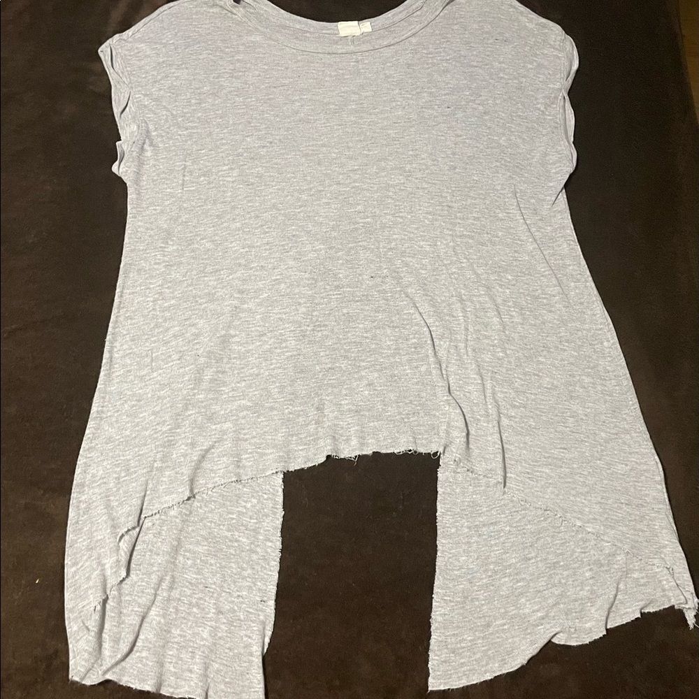 𝅺CLOTH by RD open back top size large. Very soft and stretchy, raw hem, EUC